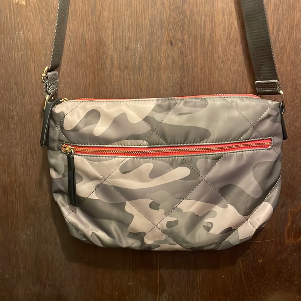 Tommy Hilfiger Camo Crossbody Bag